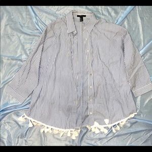 Stripe button shirt with tassels Size M